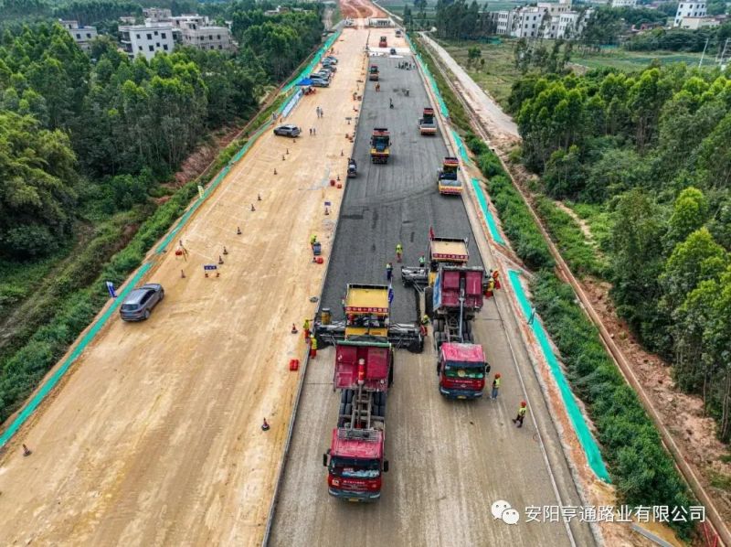 【省重 點項目】3D技術“打印”高速公路，南三島大橋項目進入路面工程施工階段
